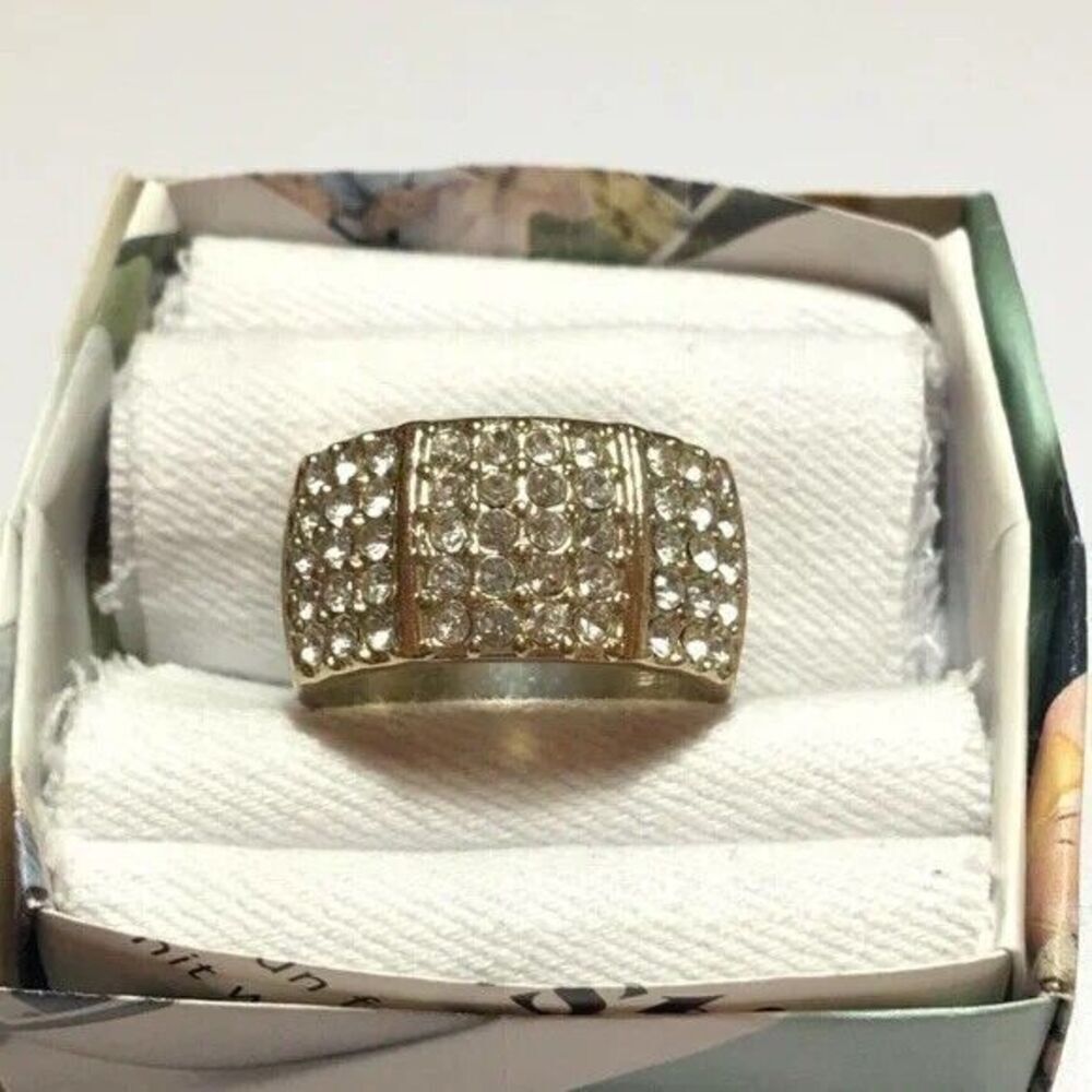 Vintage Gold Tone Ring Size 8.25 Wide Band Clear Glass Crystal Rhinestones